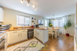 kitchen- click for photo gallery